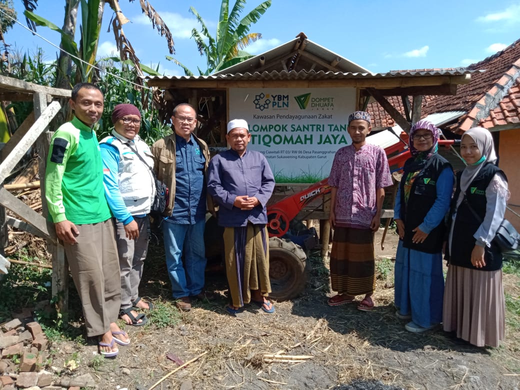 Read more about the article Dompet Dhuafa Jabar-YBM PLN UID Jabar Gulirkan Program Kampung Ternak Berbasis Pesantren