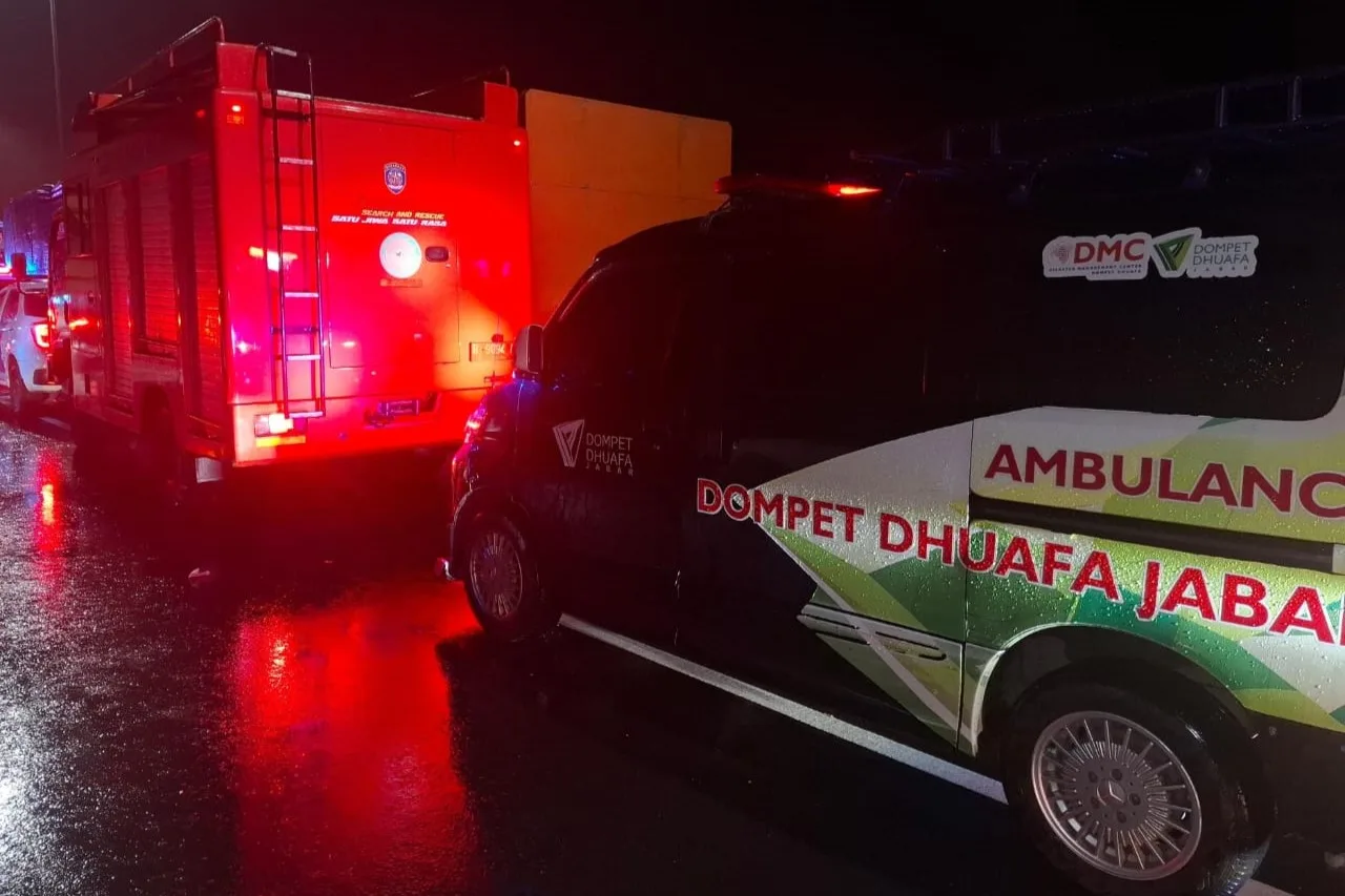 Kecelakaan Beruntun di KM 92 Tol Cipularang, Ambulans Dompet Dhuafa Jabar Turut Respon