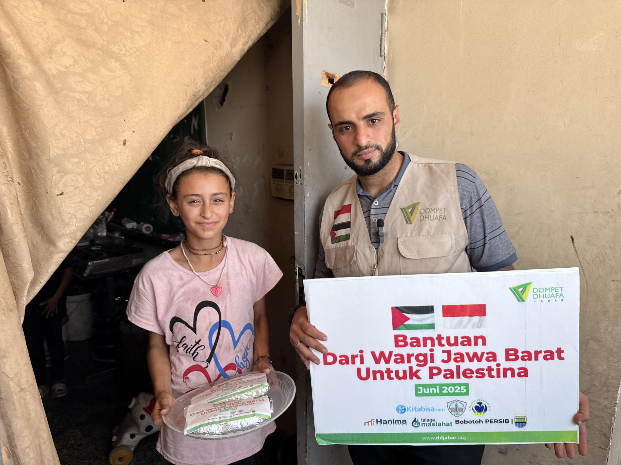Dompet Dhuafa Jabar Salurkan Bantuan Kemanusiaan Berupa Makanan Bergizi Kepada Saudara-Saudara Kita di Jalur Gaza