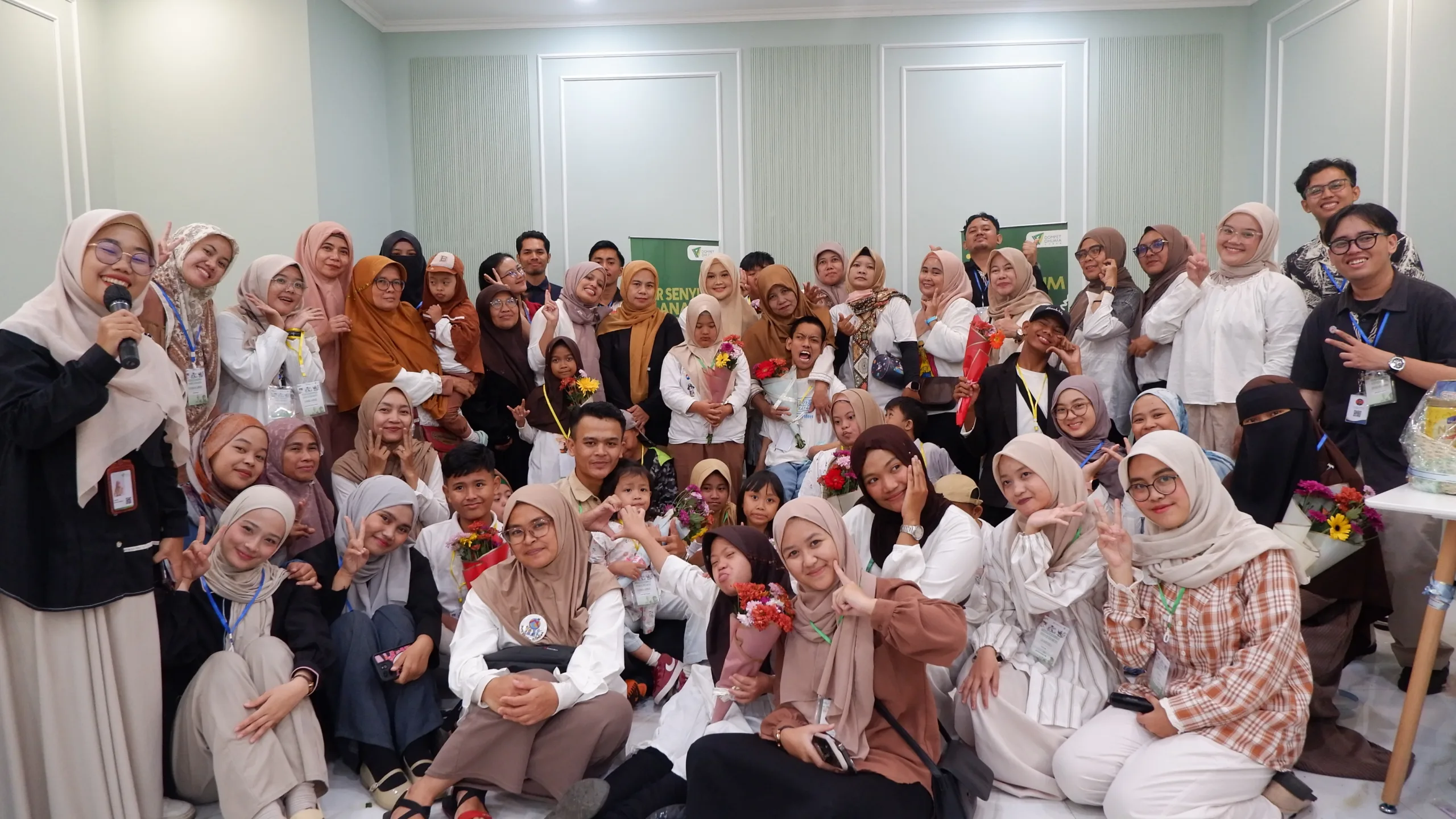 Program Ukir Senyum Anak Istimewa, Dompet Dhuafa Jabar berbagi kebahagiaan bersama Anak Disabilitas dan Orang Tua