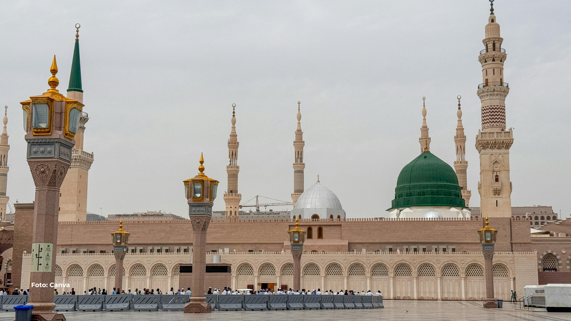 Maulid Nabi Muhammad SAW: Sejarah, Makna, Refleksi Diri, dan Amalan yang Dianjurkan
